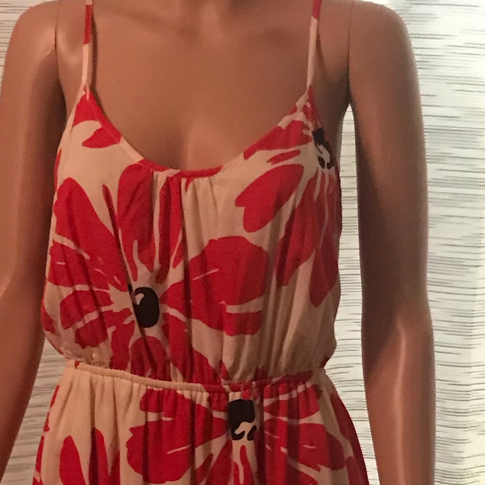 Cream and red flower dress - Picture 4 of 8